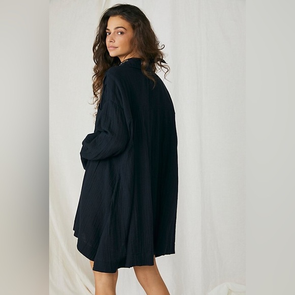 Free People The Voyager Shirt Dress Black XS Button Front Pleated Cotton Pockets - Picture 2 of 10